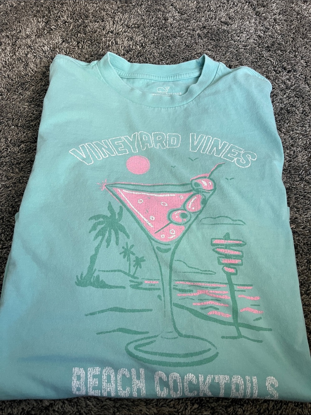 Vineyard Vines Light Aqua Beach Cocktails Graphic Tee. Ladies XL